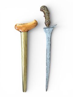 (Category: ) located in . Submitted by AntiqueAuthenticSG (Listing ID 1453131086, Image 1). Description: .