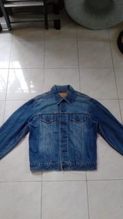 (Category: ) located in . Submitted by choices_thrift (Listing ID 1453083634, Image 1). Description: .