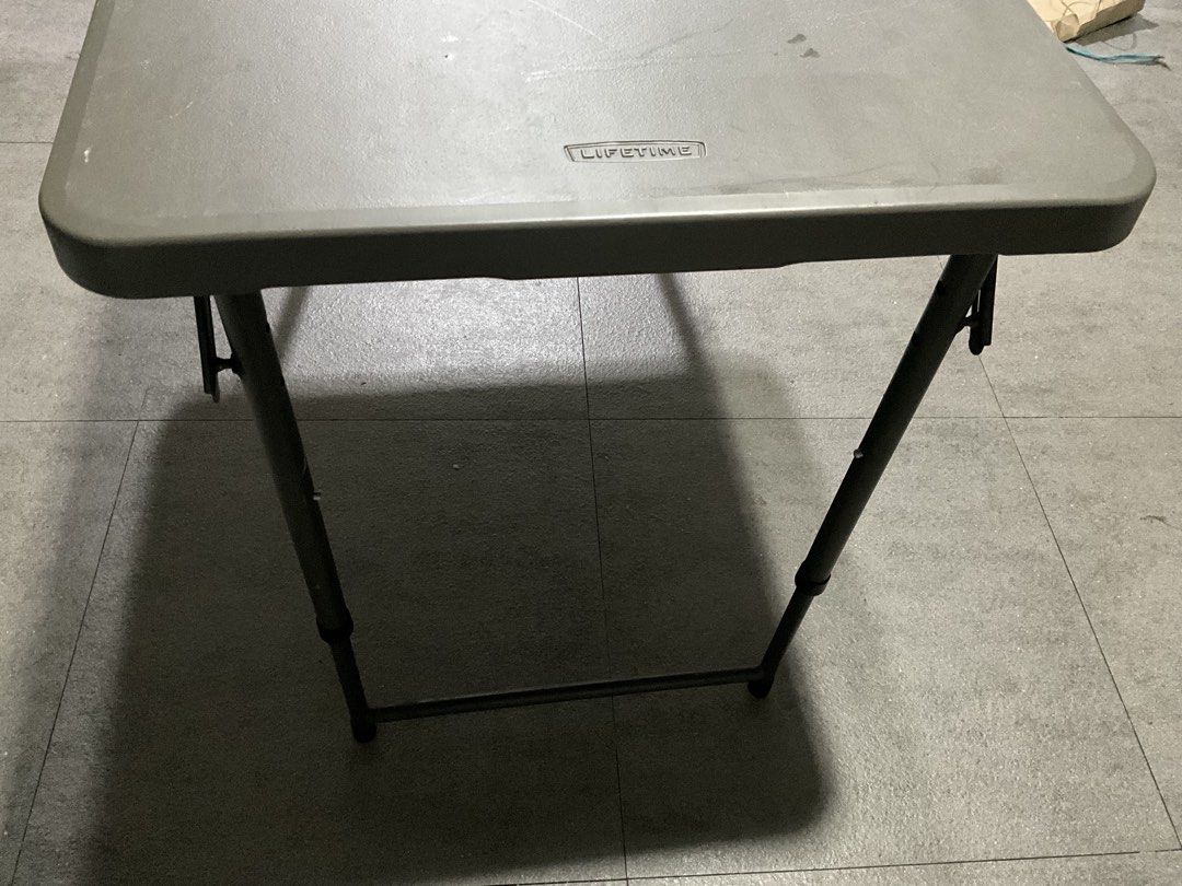Lifetime foldable table (brown) (Category: Outdoor Furniture) located in Makati City. Submitted by bastetandfriends (Listing ID 1453161659, Image 2). Description: Sturdy and foldable table.