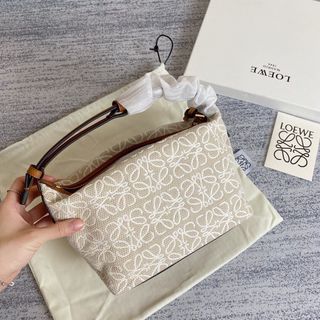 （分類：）位於 。 由 maniestra 提交（商品編號 1453067882，圖片 1）。簡介： 。