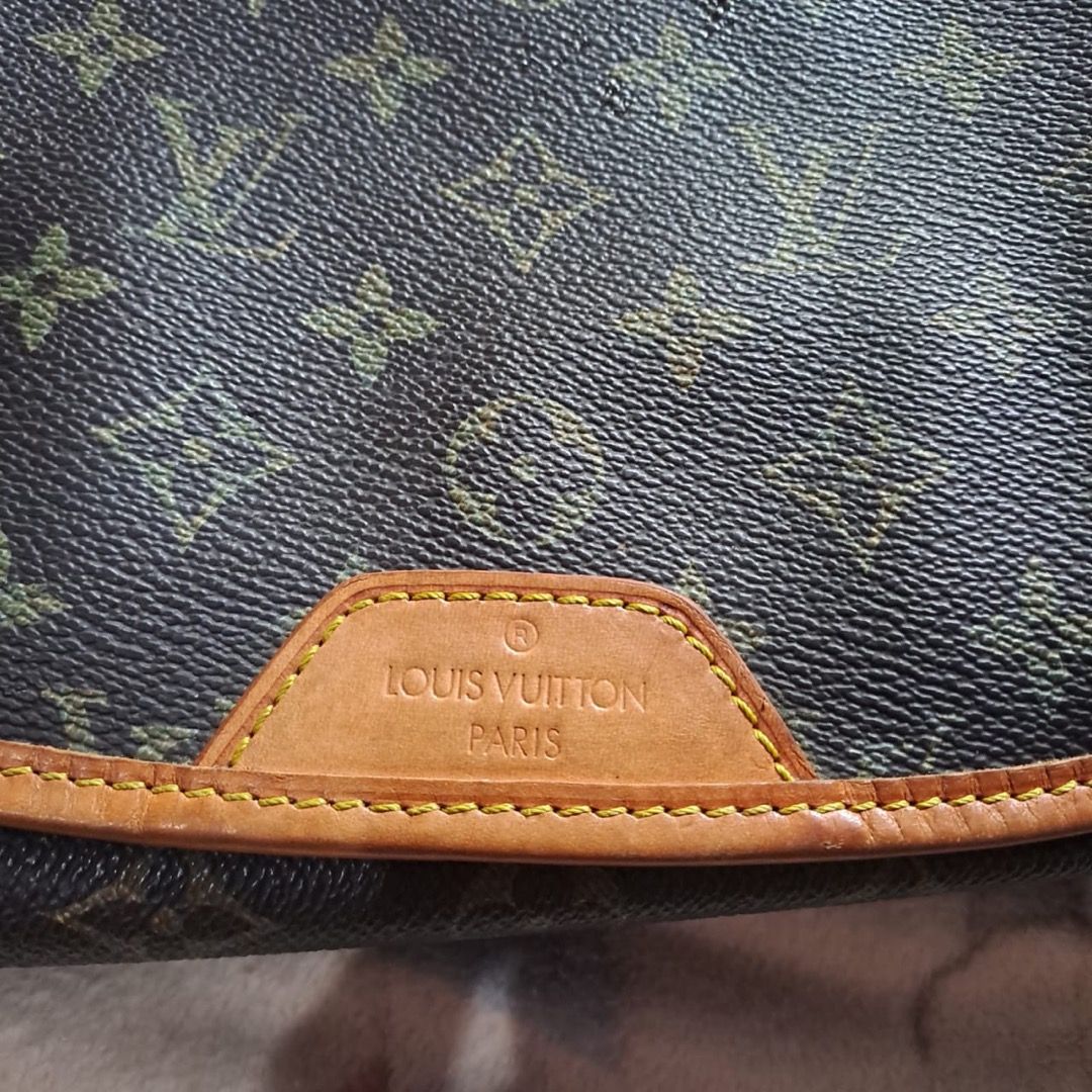 Louis Vuitton Monogram Shoulder Bag (Category: Luxury Bags & Wallets) located in Pila. Submitted by ester_aurea (Listing ID 1453074053, Image 2). Description: Preloved well kept Coded All zippers smooth All sides ok Gcash payment No cod - Louis Vuitton Shoulder Bag - Classic Monogram Canvas with Leather Trim - Interior Zip Pocket - Made in France - Date Code Visible - Perfect Everyday Bag.