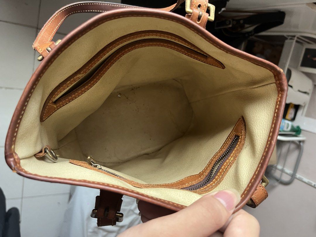 LV Petit Monogram Bucket Bag (Category: Luxury Bags & Wallets) located in Manila. Submitted by niche.finds (Listing ID 1453097077, Image 2). Description: DM for more info ! wag mahiya guys !!!.