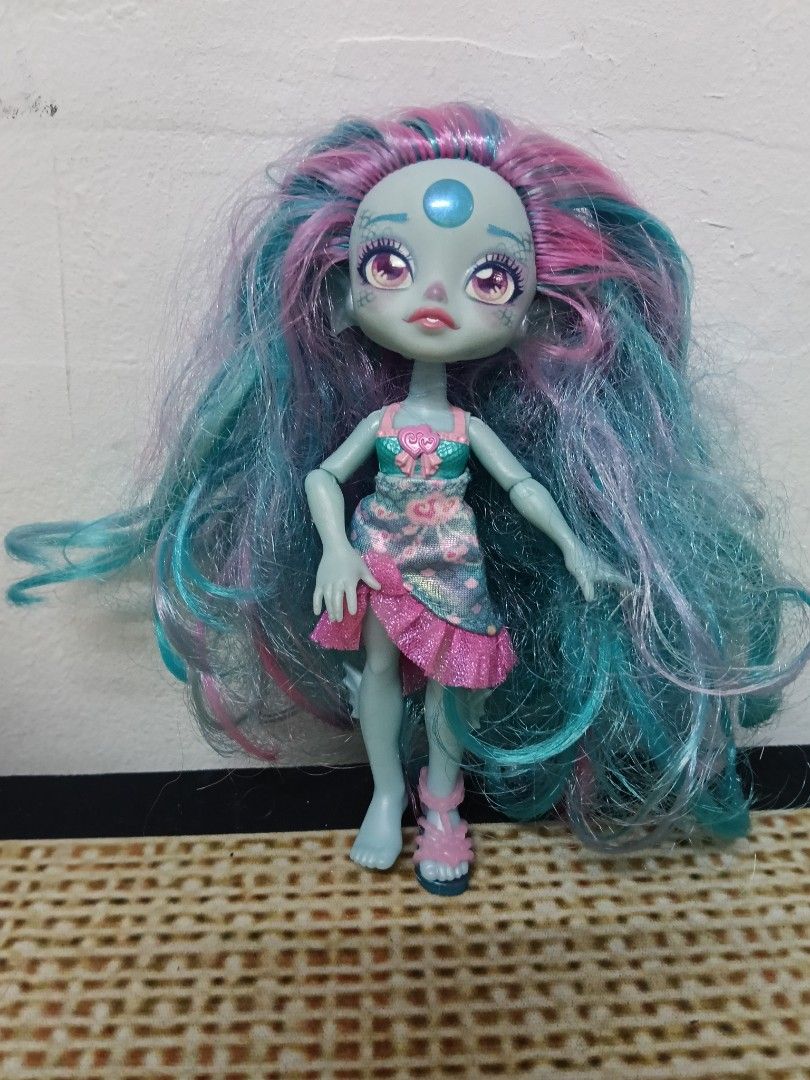 Magic pixie (Category: Toys & Games) located in Kuala Lumpur. Submitted by fiyami (Listing ID 1453167471, Image 1). Description: only accept TNG/ Qr bank postage will be on weekend ♥️ please dm before punchase ♥️.