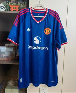 (Category: ) located in . Submitted by calcio_sport_jersey (Listing ID 1453207310, Image 1). Description: .