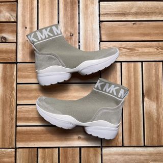(Category: ) located in . Submitted by d_elevated (Listing ID 1453198289, Image 1). Description: .