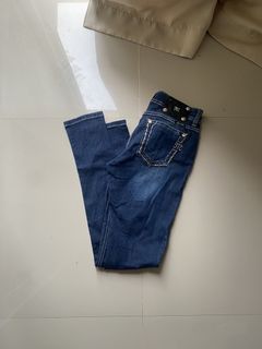 (Category: ) located in . Submitted by moneyzone (Listing ID 1453125975, Image 1). Description: .