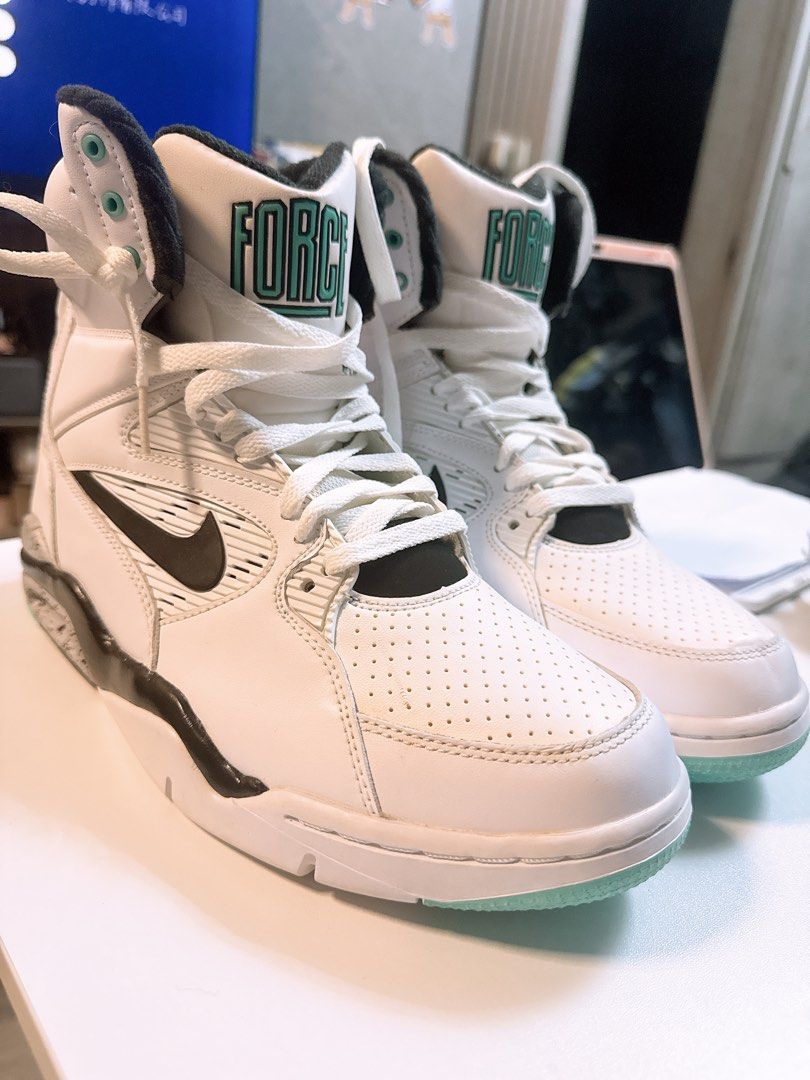 Nike air command force”Hyper Jade” （分類：波鞋）位於 Hong Kong。 由 fwyying 提交（商品編號 1453208672，圖片 1）。簡介： 100% new and real Size:41 之前搬屋掉左鞋盒，購自尖沙咀門市。