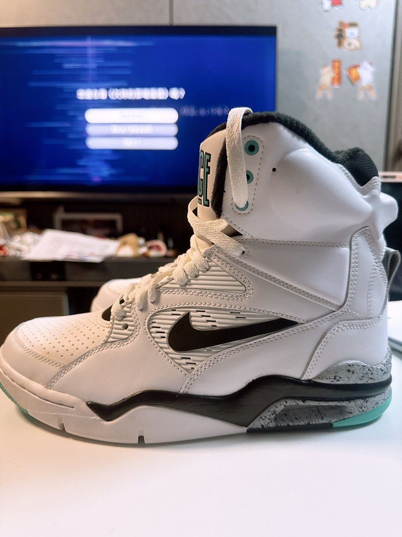Nike air command force”Hyper Jade” （分類：波鞋）位於 Hong Kong。 由 fwyying 提交（商品編號 1453208672，圖片 3）。簡介： 100% new and real Size:41 之前搬屋掉左鞋盒，購自尖沙咀門市。