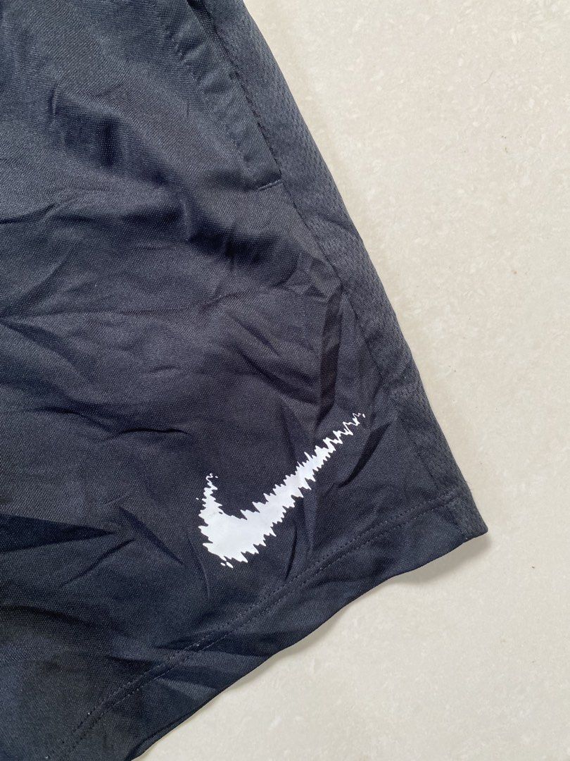 Nike Dri-Fit Black Athletic Shorts (Category: Babies & Kids Fashion) located in Cabadbaran. Submitted by jersey.cobyming (Listing ID 1453088690, Image 3). Description: - Black Nike Dri-Fit Shorts - Size: S - Material: Polyester - Ideal for sports and casual wear - Features comfortable elastic waistband - Iconic Nike swoosh logo Excellent condi Need wash.