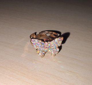 (Category: ) located in . Submitted by prettyflowerx (Listing ID 1453223241, Image 1). Description: .