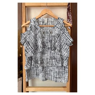 (Category: ) located in . Submitted by _baeapparel (Listing ID 1453133713, Image 1). Description: .