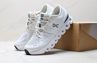(Category: ) located in . Submitted by khai.uasneakers (Listing ID 1453125960, Image 1). Description: .