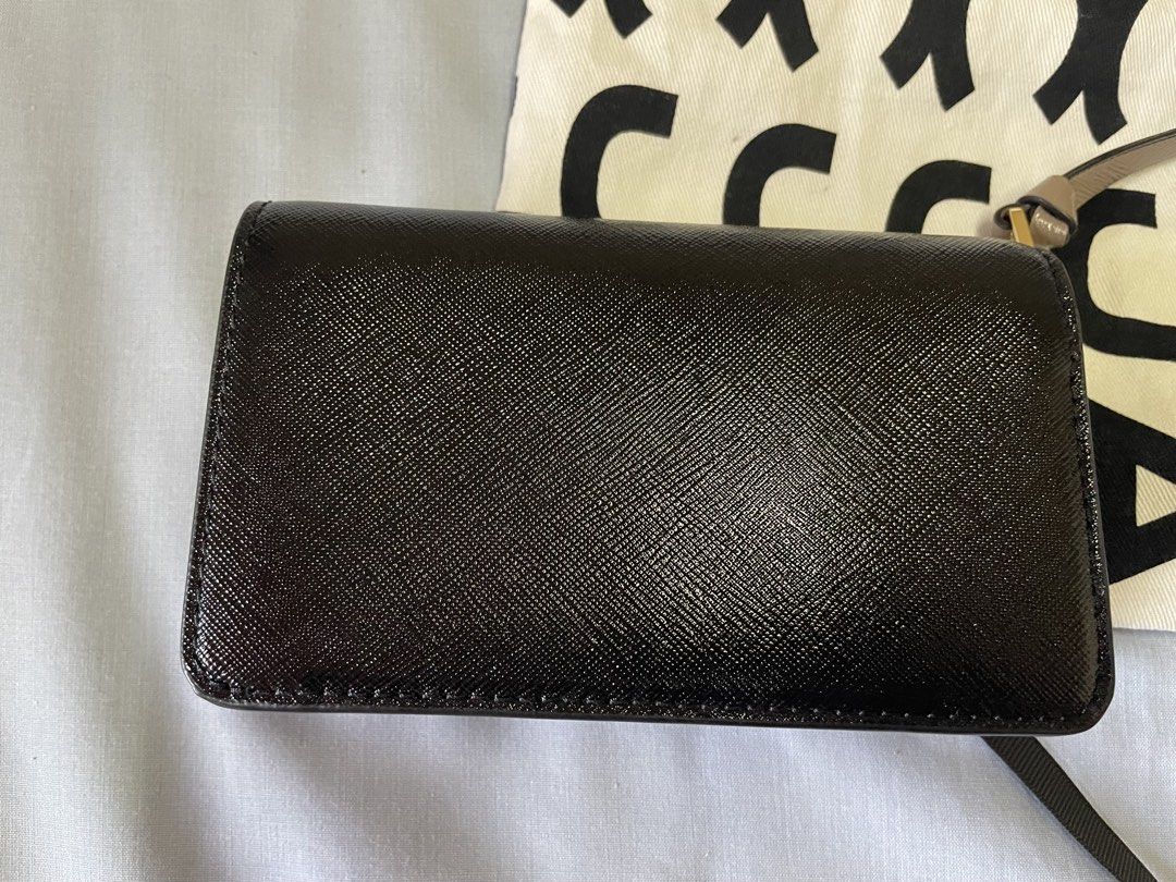 Brand new authentic marc and jacob two fold wallet (Category: Luxury Bags & Wallets) located in Caloocan City. Submitted by prelovedbybets (Listing ID 1453100439, Image 3). Description: Brand new authentic marcjacobs two fold wallet bought in japan .