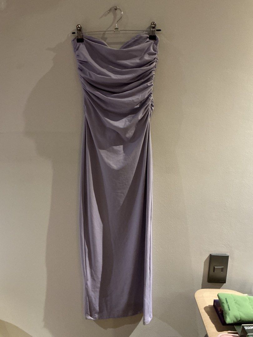 Purple tight fitted dress (Category: Dresses) located in Manila. Submitted by valknosis (Listing ID 1453099606, Image 2). Description: Prices are negotiable 💕 GCASH PAYMENT ❄️ SF covered by buyer ❄️ - Makes any woman look beautiful .