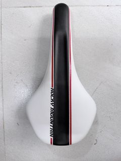 (Category: ) located in . Submitted by bikesnsuch (Listing ID 1453114046, Image 1). Description: .