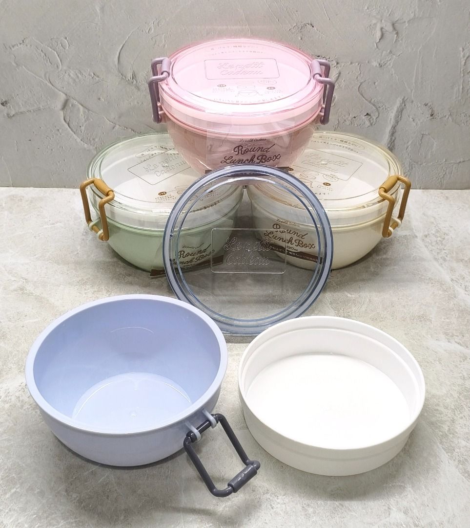 Round Lunchbox (Category: Food Organization & Storage) located in Bacoor. Submitted by japanice_aniks (Listing ID 1453177706, Image 2). Description: Round lunchbox 590ml, 2 layers with 2 locks ₱130 each Colors: Blue, Pink, Light green and Beige.