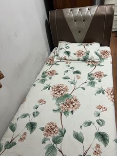 (Category: ) located in . Submitted by vyasanand (Listing ID 1453176114, Image 1). Description: .