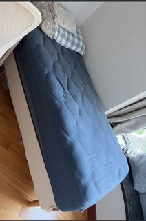 （分類：）位於 。 由 soona_cham 提交（商品編號 1453219041，圖片 1）。簡介： 。