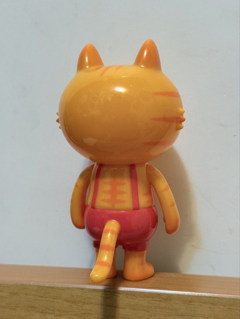 T9G sofubi （分類：手辦雕像）位於 Hong Kong。 由 city_flyer 提交（商品編號 1453126577，圖片 2）。簡介： 淨本體，忘記了本身有冇頭卡 順豐到付。