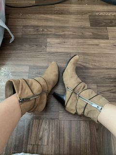 (Category: ) located in . Submitted by adysfaefits_ (Listing ID 1453089746, Image 1). Description: .