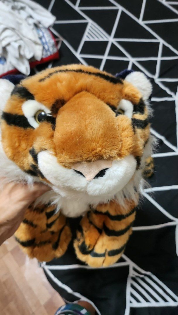 Tiger plush (Category: Plushies & Soft Toys) located in San Mateo. Submitted by Raissa_Russela (Listing ID 1453147844, Image 3). Description: Each - 300 Take all - 600 .