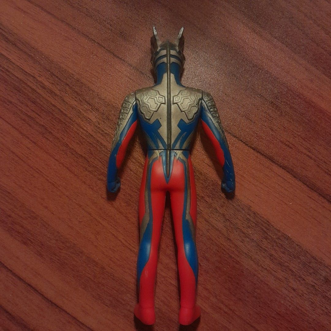 Ultraman Zero Sofubi (Category: Toys & Games) located in Kota Bharu. Submitted by alepp15 (Listing ID 1453174010, Image 3). Description: Original Bandai. Has some bruises and marks. It's around 6 to 6.5 inches. If interested, please message me before buying..