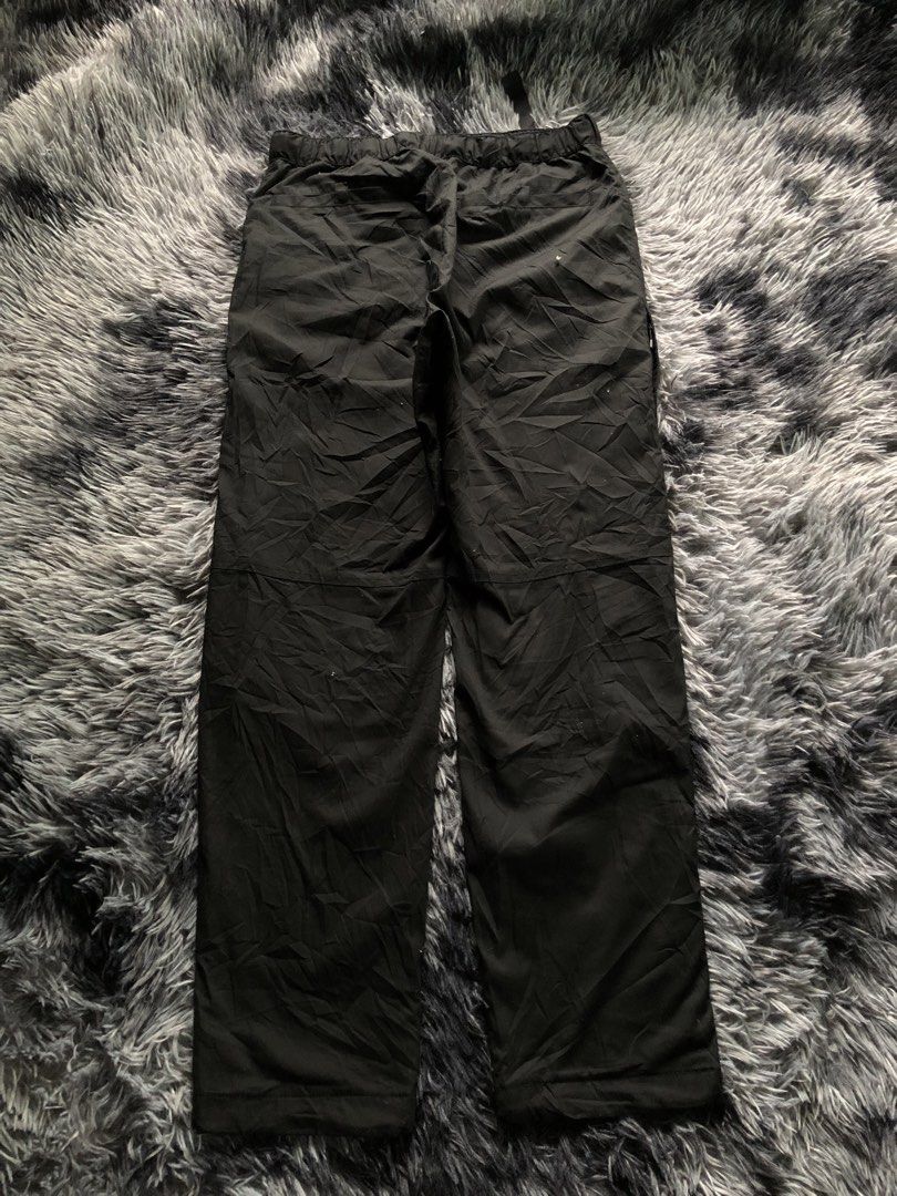 UNIQLO Heattech Warm Lined Trekking Pants (Category: Trousers) located in Baao. Submitted by prettysixtythrift_17 (Listing ID 1453114700, Image 2). Description: ▪️Waistline: 28 to 32 ▪️Length: 39.5 ▪️Hem: 7 ▪️Leg Thigh: 12 ▪️Hips: 36 ▪️Rise: 11 ▪️Inseam: 29 Color may differ due to lighting MINE ₱ 1250 + sf Location: Baao Camarines Sur📍.