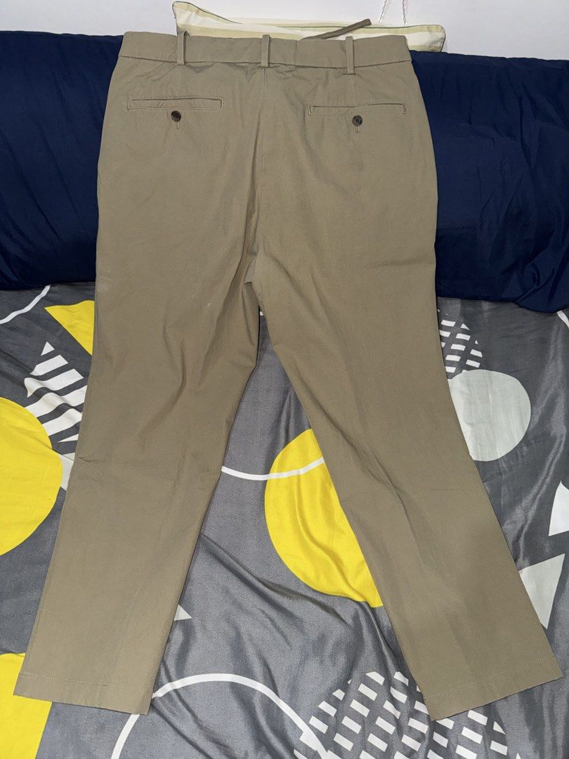 Uniqlo Smart Ankle Pants (Khaki) (Category: Chinos) located in Quezon City. Submitted by dcops (Listing ID 1453055733, Image 2). Description: Uniqlo Smart Ankle Pants (Khaki) - Waist 84-92cm - Used only for 3 times - In good condition - Last price posted, Orig Price is at 1990.
