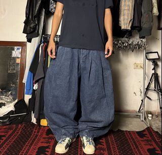 (Category: ) located in . Submitted by pgarments (Listing ID 1453191146, Image 1). Description: .