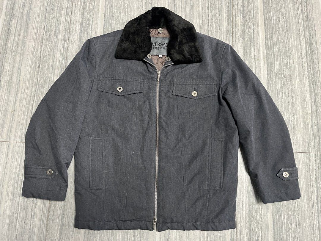 Versace Jeans Hunting Jacket (Category: Luxury Apparel) located in Calapan. Submitted by axlefinestpicks (Listing ID 1453160707, Image 1). Description: 💎!!GRAIL PIECE!!💎 Versace Jeans Hunting Jacket With collar textured cover Excellent condition No flaws. Fits small to medium. Small on tag. Guaranteed authentic..