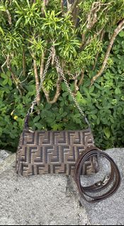 (Category: ) located in . Submitted by closetgc.clothingshop (Listing ID 1453070082, Image 1). Description: .