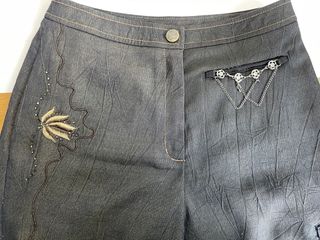 (Category: ) located in . Submitted by qqboutique (Listing ID 1452615976, Image 1). Description: .