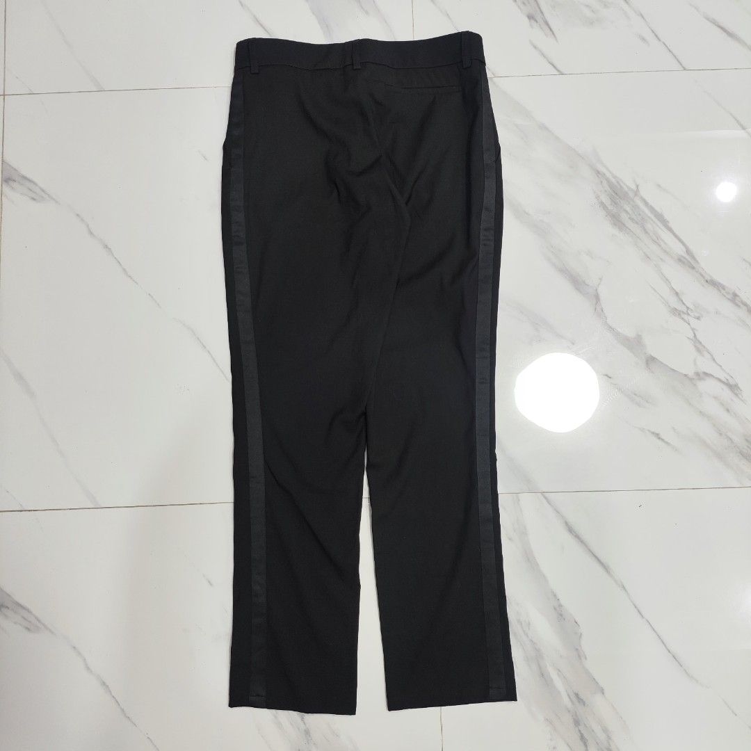 Yves Saint Laurent Uniform (Category: Luxury Apparel) located in Villasis. Submitted by archivemode. (Listing ID 1453209612, Image 2). Description: Yves Saint Laurent Uniform ______________________ Size: 38s on Tag (Measured by INCHES) Width: 28 Thigh: 10.5 Knee: 7.5 Leg Opening: 6.8 Length: 36.5 Condition: Excellent Color Rate: 9.9/10 Issue: None "Colors may vary due to lightening" "Swipe to see more details of piece and appreciate♥️" __________