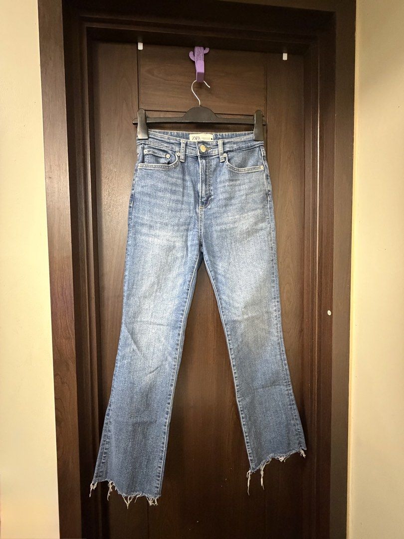 Zara Jeans (Category: Jeans) located in Makati City. Submitted by saladstuff (Listing ID 1453168543, Image 1). Description: Authentic ZARA Jeans • used twice • size EUR 36.