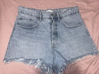 (Category: ) located in . Submitted by marj_11 (Listing ID 1453102178, Image 1). Description: .