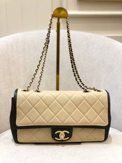 (Category: ) located in . Submitted by watchluxury888 (Listing ID 1454881362, Image 1). Description: .
