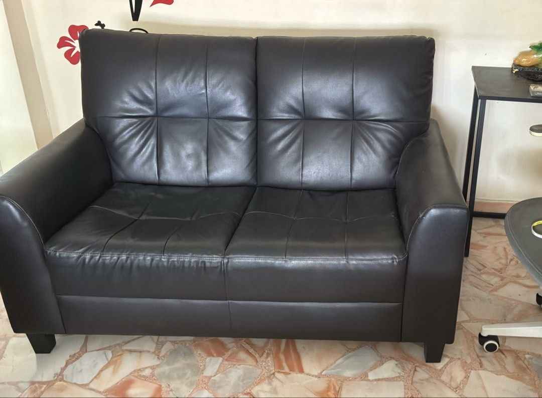3+2 Sofa Set (Category: Sofas) located in Singapore. Submitted by AChung (Listing ID 1454792153, Image 2). Description: Used but not abused. No stain or tears. Black, 3 + 2 sofa set Will be given to first to collect. 3 seater - L195xD80xH95cm 2 seater - L140xD80xH95cm.