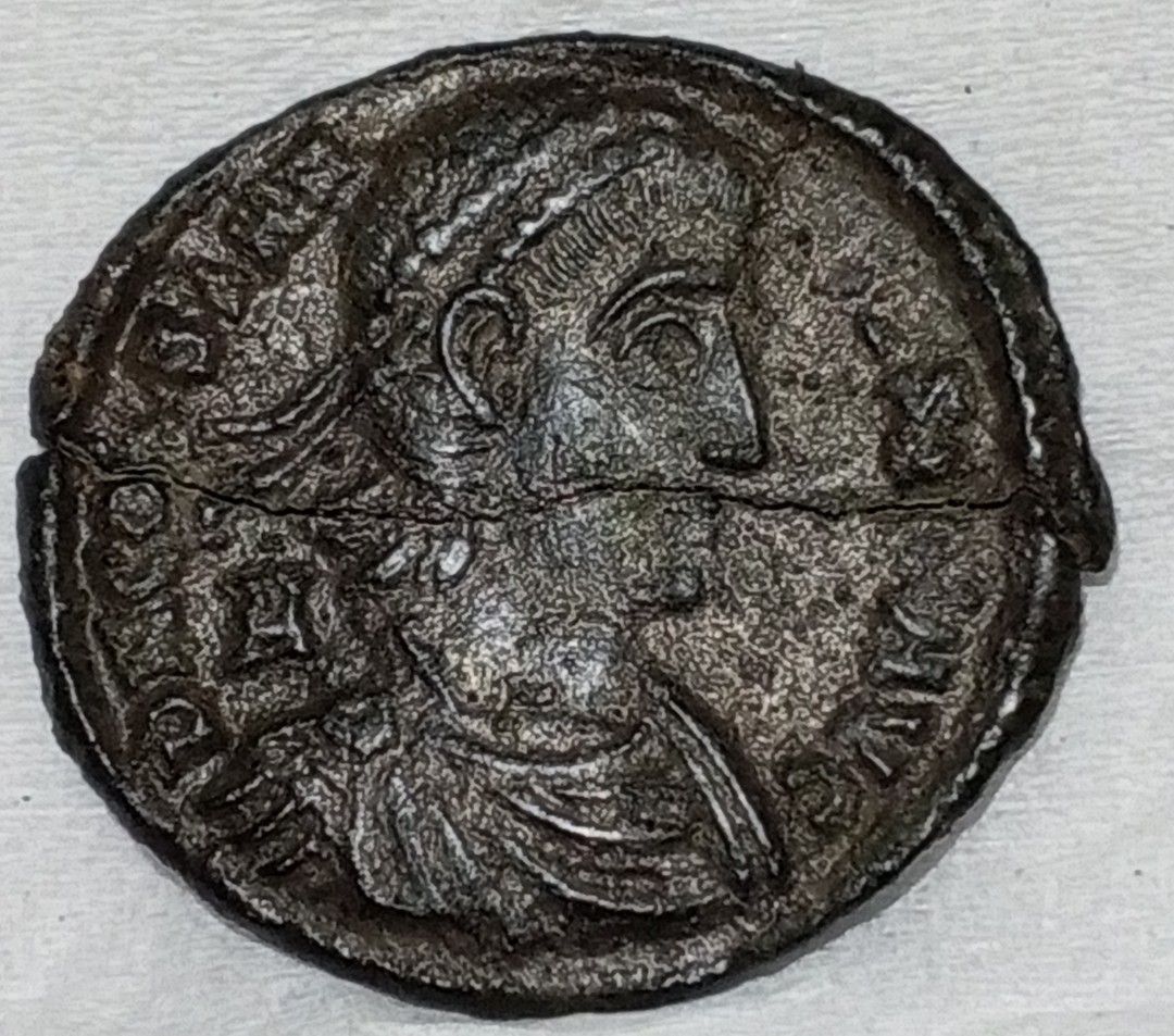 350 AD CONSTANTIUS BRONZE ANCIENT ROME COIN (Category: Currency) located in Quezon City. Submitted by jeandevera (Listing ID 1454924588, Image 1). Description: 1 in stock.