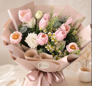 Hand - Tie Bouquet ( Fresh Collections )  Collection item 1