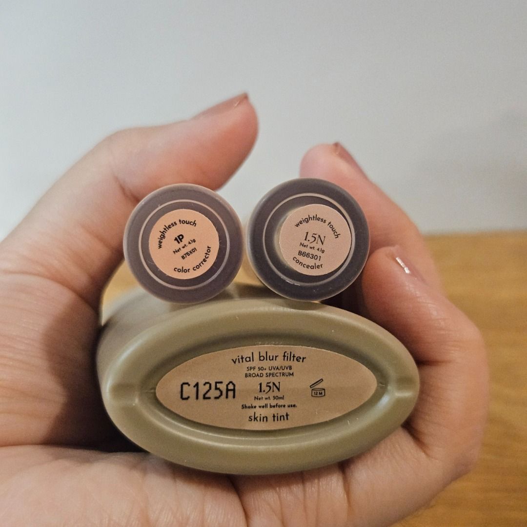 Absidy 1.5N Skin Tint & Concealer SET (Category: Makeup) located in Quezon City. Submitted by dboba (Listing ID 1454899841, Image 2). Description: Items in this set and individual prices: - Absidy Vital Blur Filter 1.5N - P200 - Absidy Weightless Touch Concealer 1.5N - P140 - Absidy Weightless Touch Corrector 1P - P140 Set price: P400 RFS: I never reach for these; I prefer other brands. Honestly, nagamit ko the sponge applicator, so may staining 