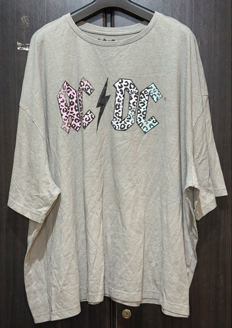 AC DC OVERSIZED SHIRT | PLUS SIZE (Category: Shirts) located in Taguig. Submitted by _decluttermomma_ (Listing ID 1454944464, Image 1). Description: AC DC Oversized Shirt 3XL-4XL Chest 66 | Length 27.5.