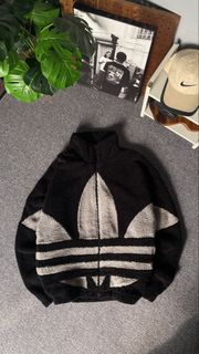 (Category: ) located in . Submitted by iska.thrift (Listing ID 1454758083, Image 1). Description: .