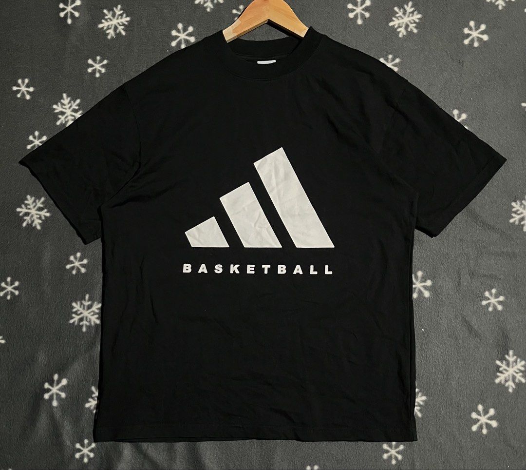 Adidas Tshirts (Category: Tshirts & Polo Shirts ) located in Maribojoc. Submitted by nayer (Listing ID 1454781951, Image 1). Description: Ad!d4s Basketball Tshirts Like new 10/10 color rate Medium on tag AD: W22.5 * L29.