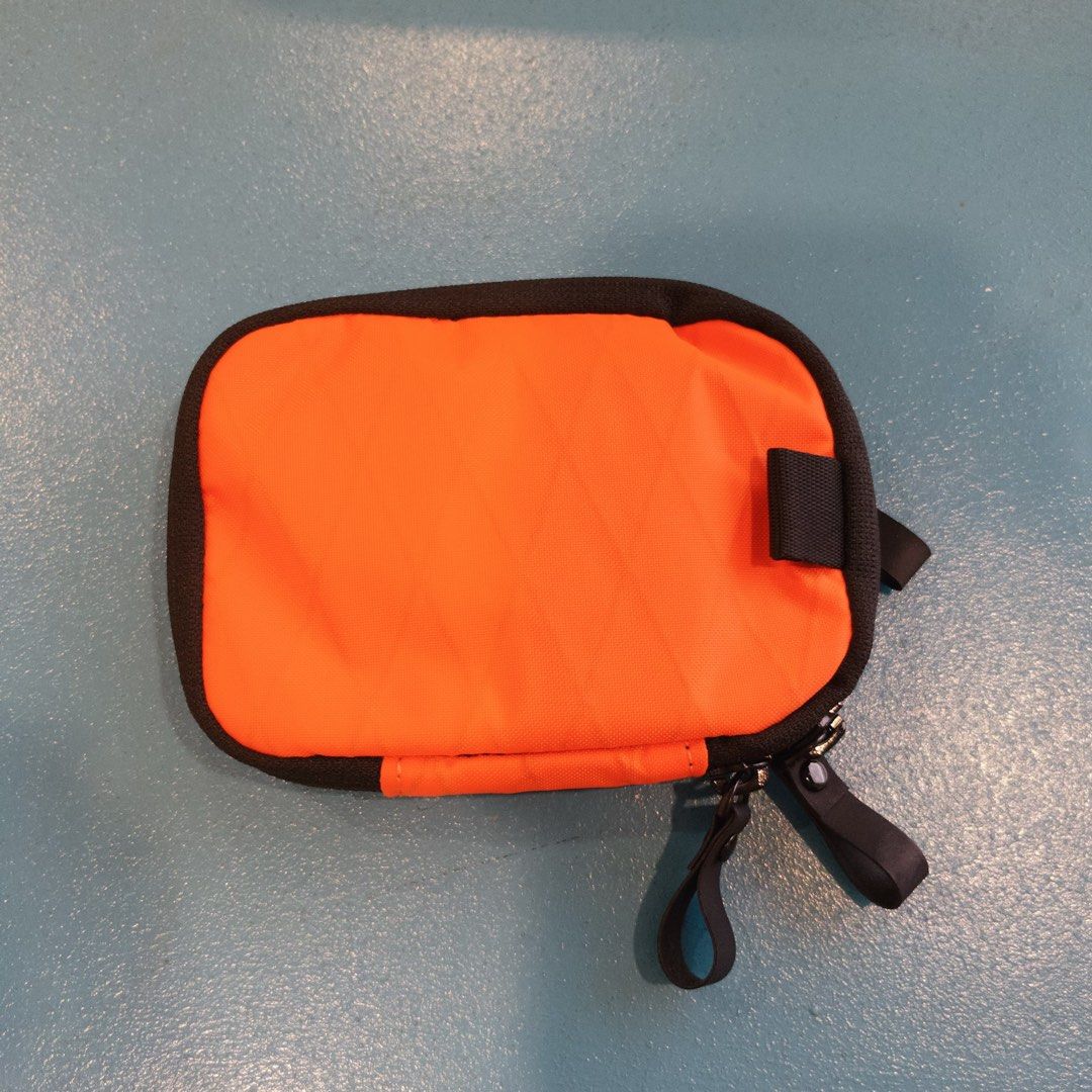 alpaka hub pouch eco rx30 cayenne x-pac (Category: Belt bags, Clutches and Pouches) located in Cabanatuan. Submitted by halladays (Listing ID 1454821748, Image 2). Description: .