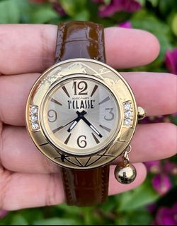 (Category: ) located in . Submitted by wherethriftstore (Listing ID 1454879346, Image 1). Description: .