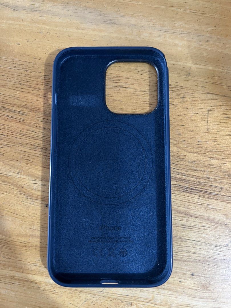 Apple iPhone 13 Pro Silicone Case with Magsafe (Category: Cases & Sleeves) located in Taguig. Submitted by nisilacnaabi (Listing ID 1454782614, Image 2). Description: .
