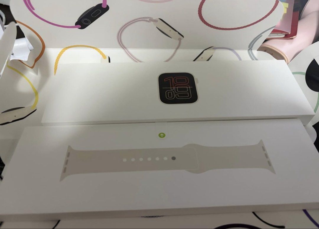 9.9 Sale Apple watch Se 3 (Category: Wearables & Smart Watches) located in Morong. Submitted by Kaycer00 (Listing ID 1454940418, Image 1). Description: Gift lang complete with box with free 2 straps Rfs: smart watch is not for me No issue reset all you want Meet up place Harbor point Subic Or Morong Bataan Puregold only can ship through J&T look for my carousell review for legitimacy po :) Lady owned walang gasgas or anything Smoothness 100% Get 