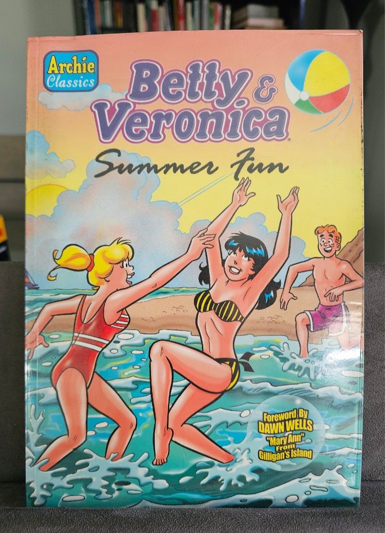 Archie Comics BETTY & VERONICA Summer Fun Paperback (Category: Comics & Manga) located in Quezon City. Submitted by charliebrown_olx (Listing ID 1454893506, Image 1). Description: • No Torn or Missing Pages • WYSIWYG • Sorry Last Price Already ▪︎ Pickup only at Obudan St Brgy Manresa QC (D.Tuazon St/Banawe St) ▪︎ Shipping thru J&T only P65.00 w/in NCR and P95.00 outside NCR ▪︎ GCash Payment TFL!.