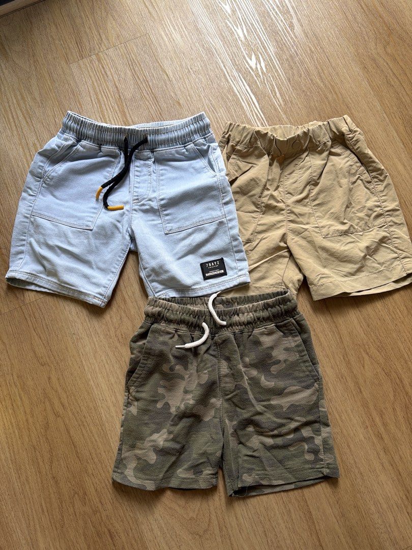 Assorted Bermudas Bundle (Category: Babies & Kids Fashion) located in Singapore. Submitted by sellallawayy (Listing ID 1454770342, Image 1). Description: denim from 7 dayz in good condition uniqlo in khaki tagged 110 corton on kids tagged 4 with visible furrings take all for $10.