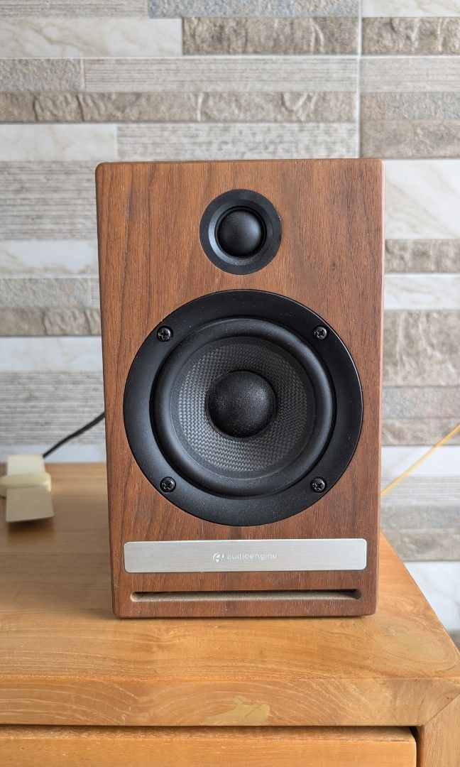 Audioengine HD4 (Category: Soundbars, Speakers & Amplifiers) located in Singapore. Submitted by Snoopyvs (Listing ID 1454838522, Image 2). Description: 🎵 Audioengine HD4 Premium Wireless Speakers – Great Condition! Selling my Audioengine HD4 speakers at a very attractive price as I’m planning to upgrade to another speaker system. 😊 The HD4 is a fantastic compact speaker setup with excellent sound quality, strong bass and a beautiful premium des